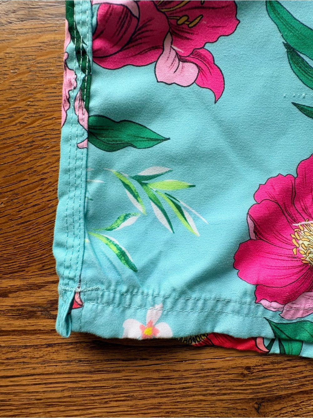 Spicy Tuna Lt. blue Mens Large Floral Swim Shorts with Drawstring & elastic - Picture 5 of 16